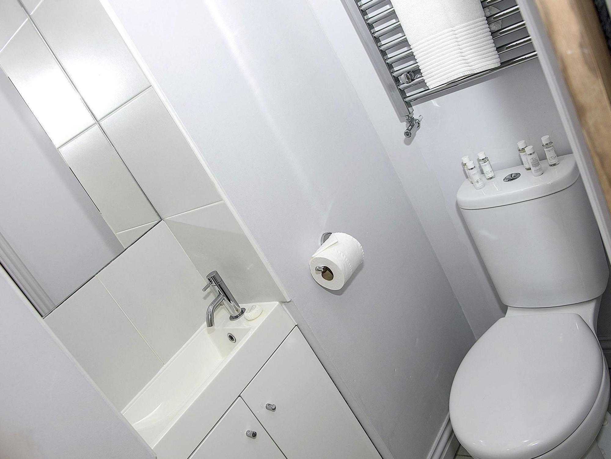 Base Serviced Apartments - City Road Chester Exterior foto