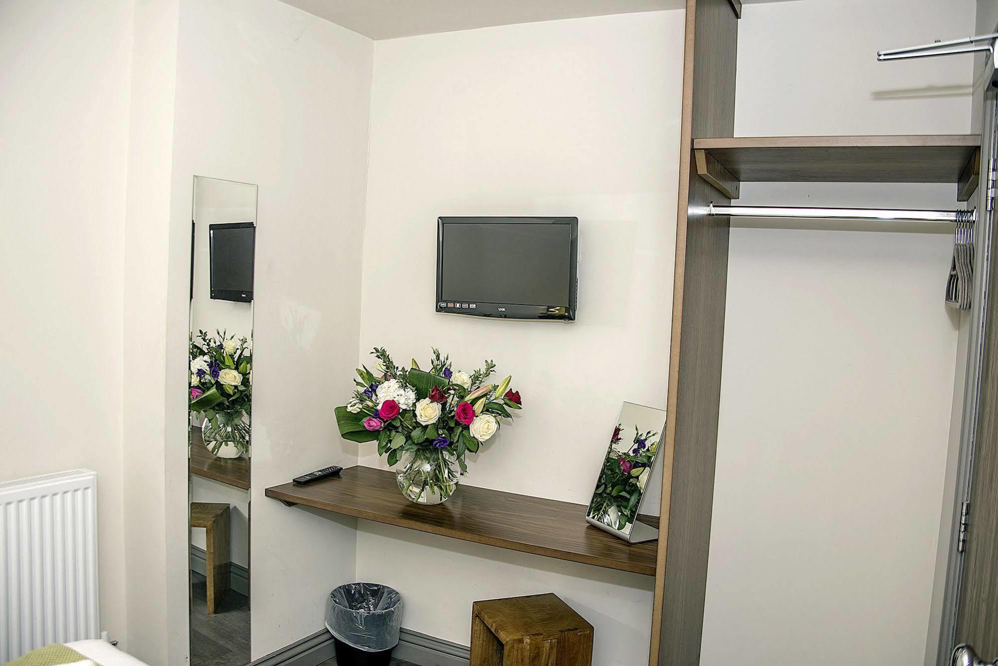 Base Serviced Apartments - City Road Chester Exterior foto