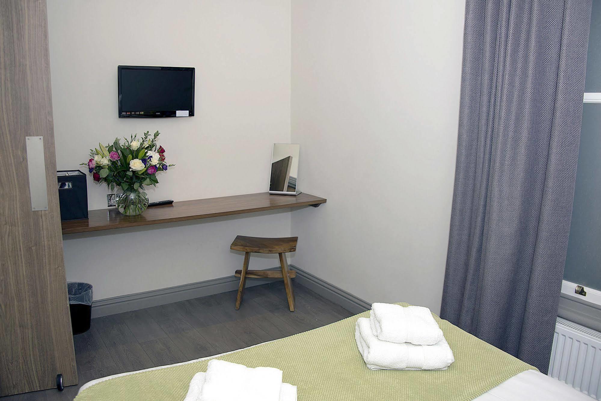 Base Serviced Apartments - City Road Chester Exterior foto