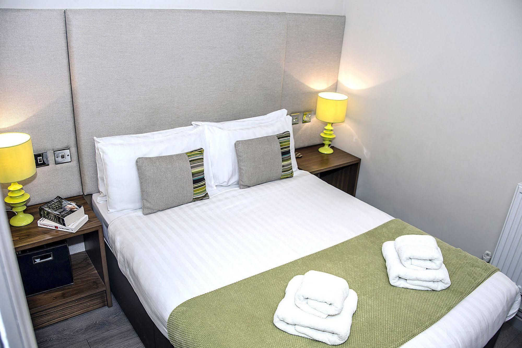 Base Serviced Apartments - City Road Chester Exterior foto